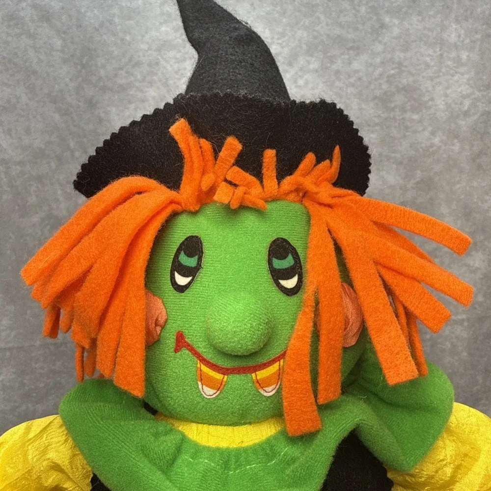 Vintage Scarecrow Plush 1993 Halloween Nylon International Silver 27" Fall Decor - Picture 3 of 14